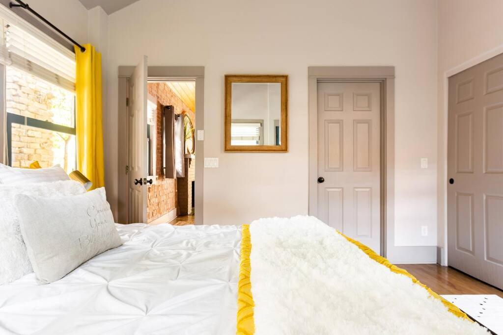 2Br Home W Parking Downtown Charm In Full Bloom! Tucson Exterior foto